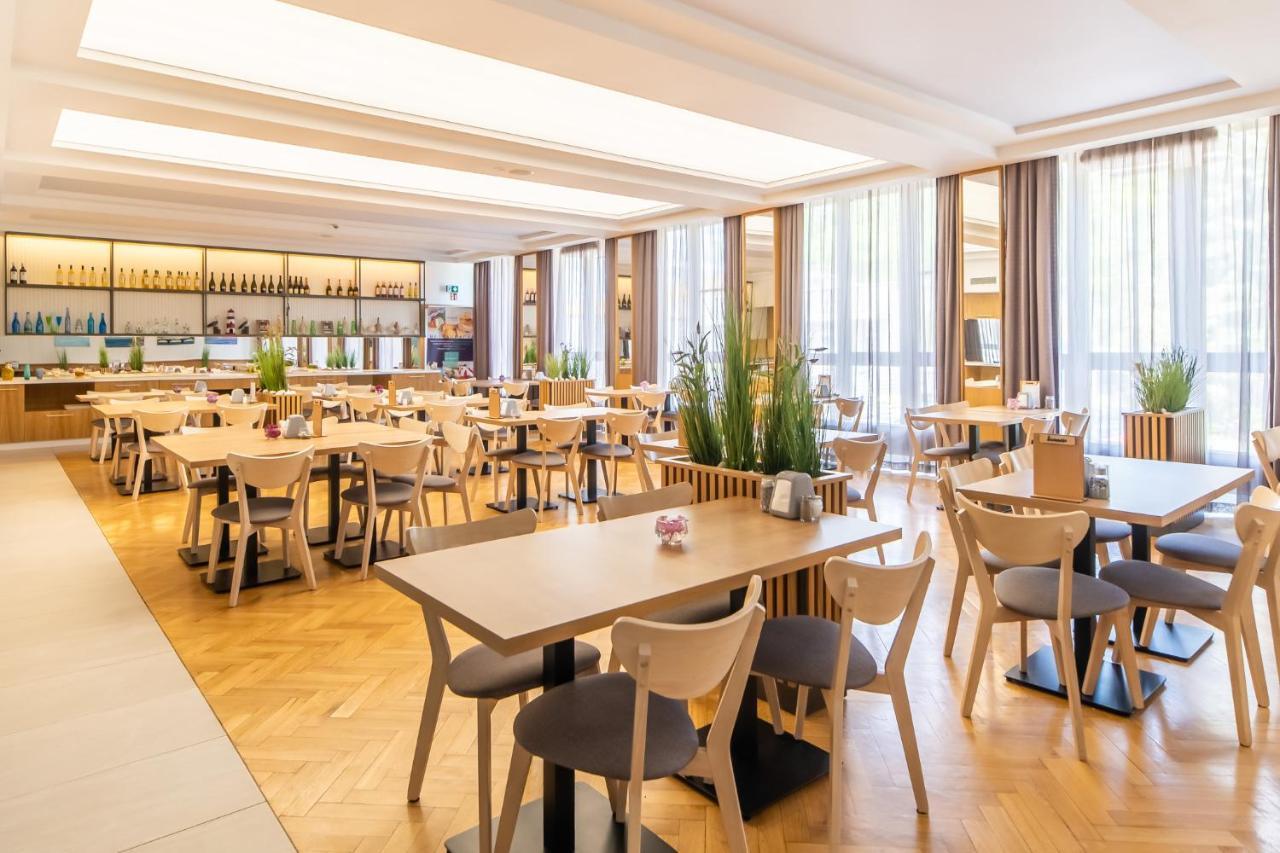 Seapark Hotel Wellness & Spa 코워브제크 외부 사진
