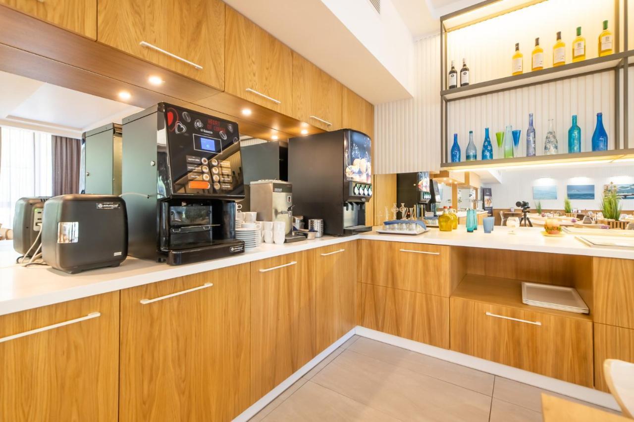 Seapark Hotel Wellness & Spa 코워브제크 외부 사진