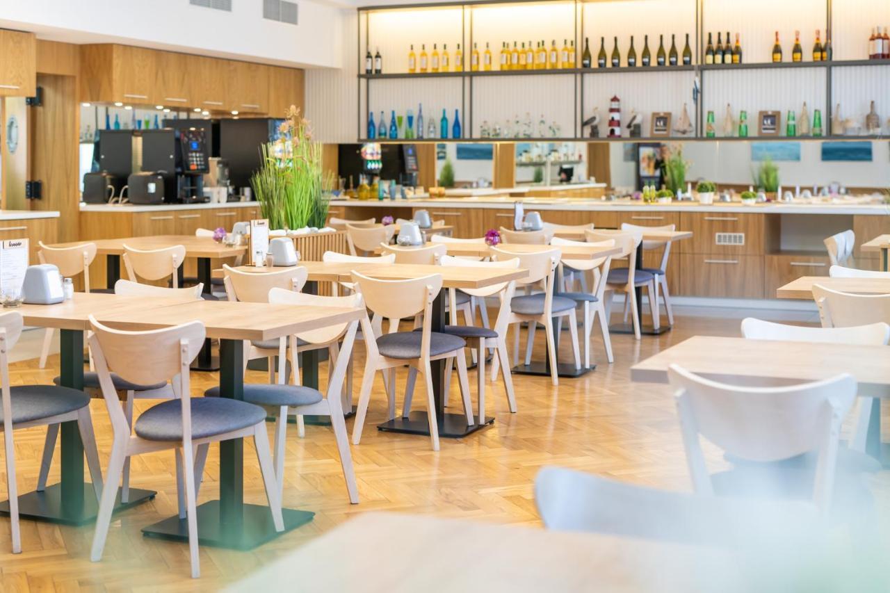 Seapark Hotel Wellness & Spa 코워브제크 외부 사진
