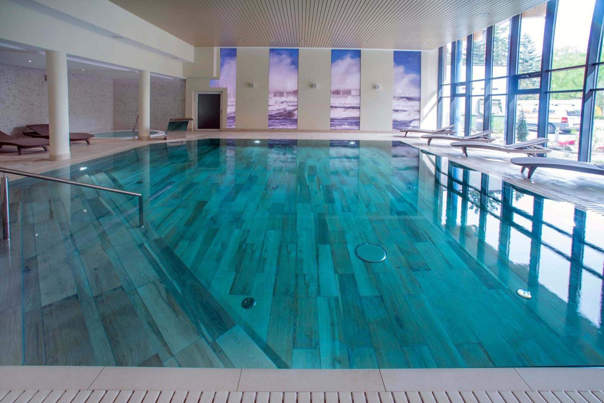 Seapark Hotel Wellness & Spa 코워브제크 외부 사진