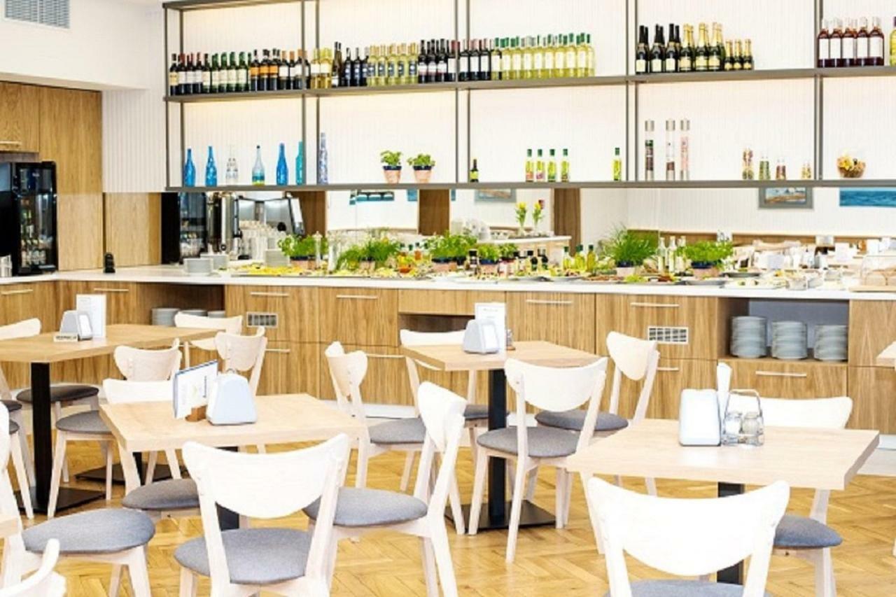Seapark Hotel Wellness & Spa 코워브제크 외부 사진